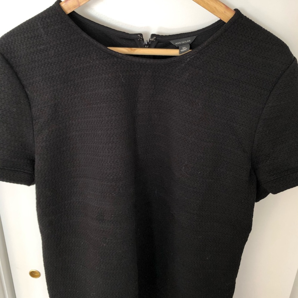 Textured cap sleeve top